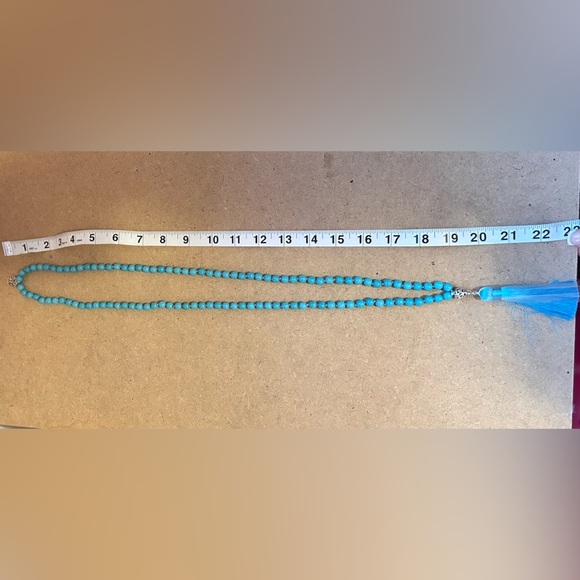Elegant Blue Beaded Necklace with Tassel (I) - Picture 3 of 3